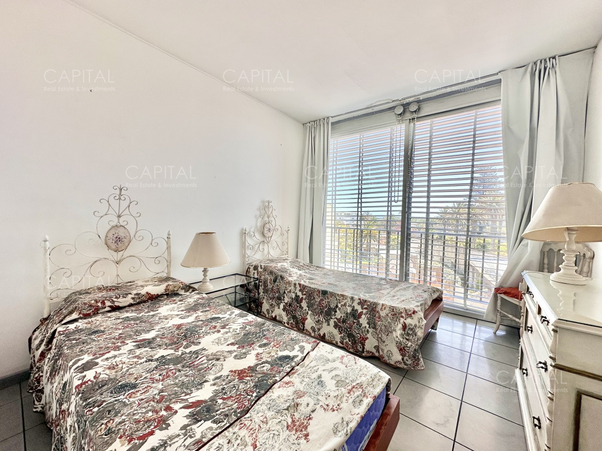 Apartamento ID.33670 - Apartamento de dos dormitorios en venta, Península, Punta del Este