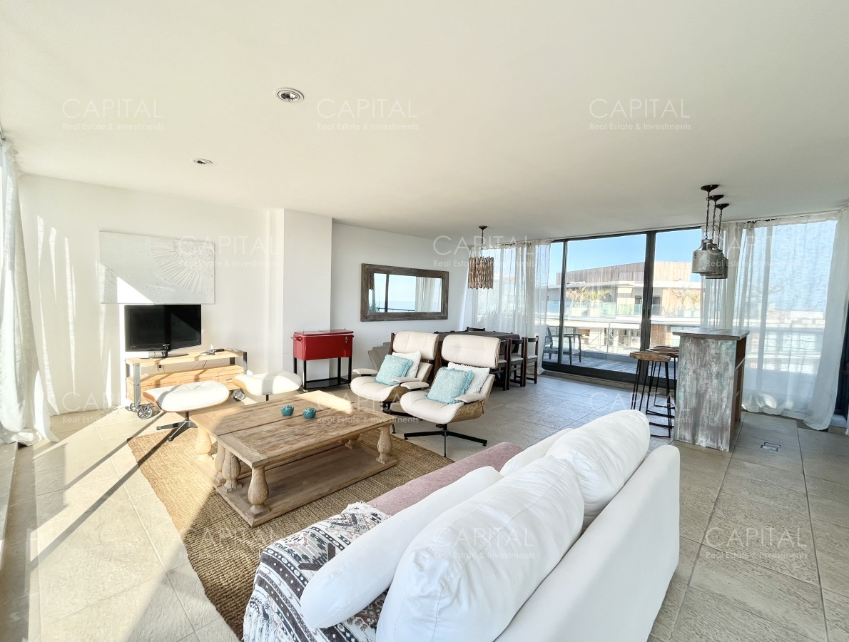 Apartamento ID.35310 - Penthouse de Cuatro Ambientes en Punta del Este 