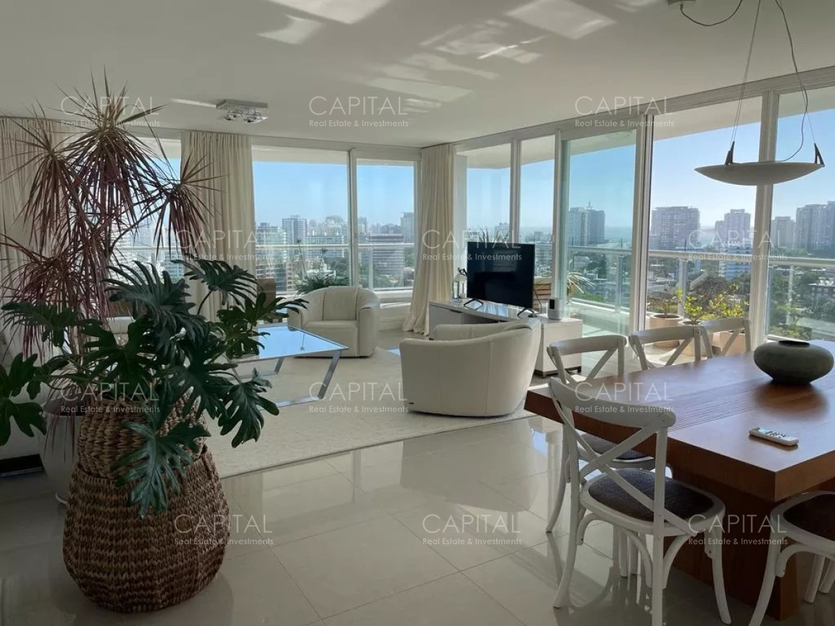 Apartamento ID.36398 - Torre One Apartamento de tres dormitorios mas dependencia de servicio en venta