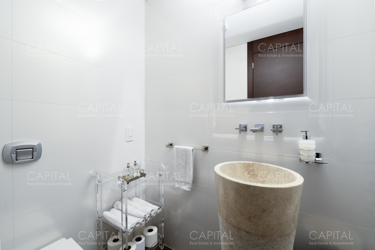 Apartamento ID.32557 - Departamento en Venta Primera Linea en Puerto Punta del Este