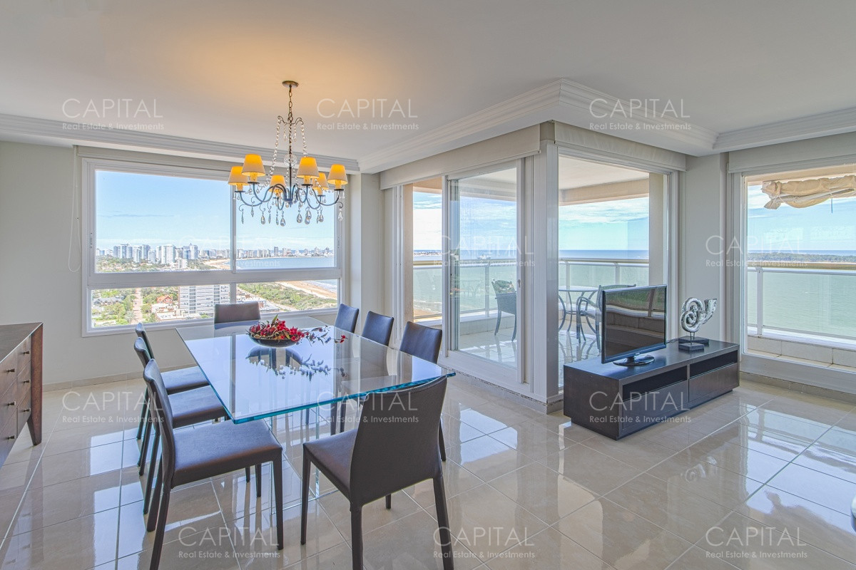 Apartamento ID.33697 - Apartamento en Le Jardin de tres dormitorios y dependencia de servicio en Venta Punta del Este en venta
