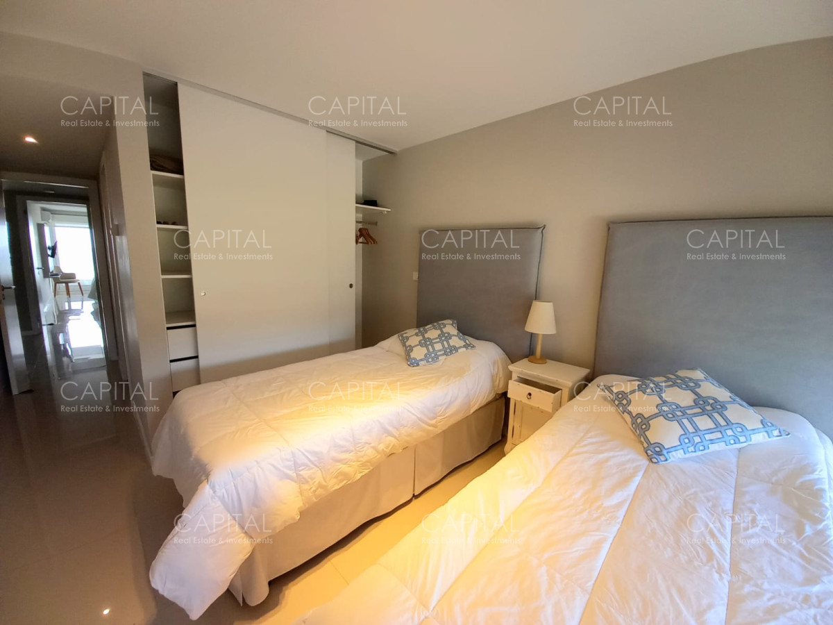 Apartamento ID.31131 - Apartamento Frente al Mar en Venta Dos Dormitorios y Servicio