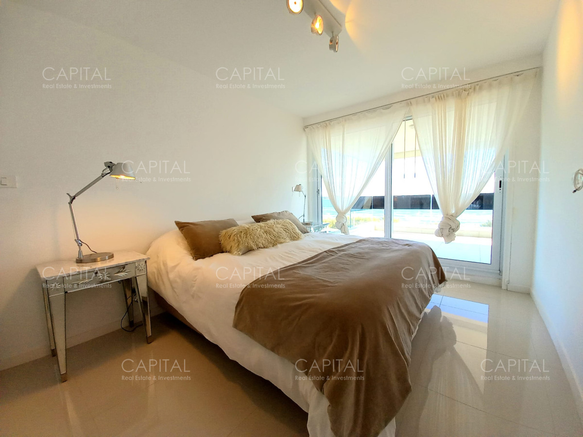 Apartamento ID.32595 - Apartamento Frente al Mar en Venta Tres Dormitorios
