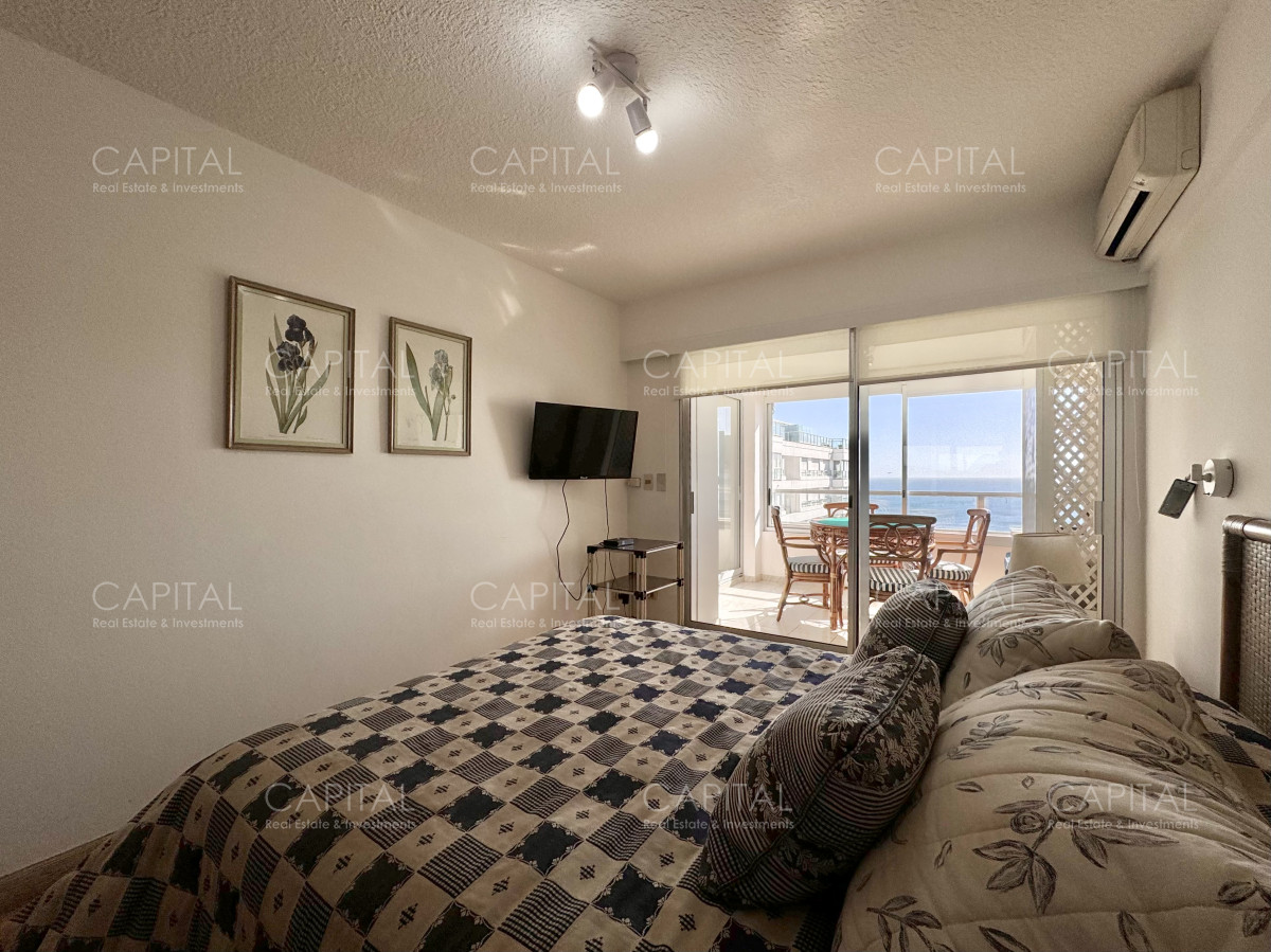 Apartamento ID.39373 - Apartamento de tres dormitorios y dependencia en venta, Playa Mansa, Punta del Este.