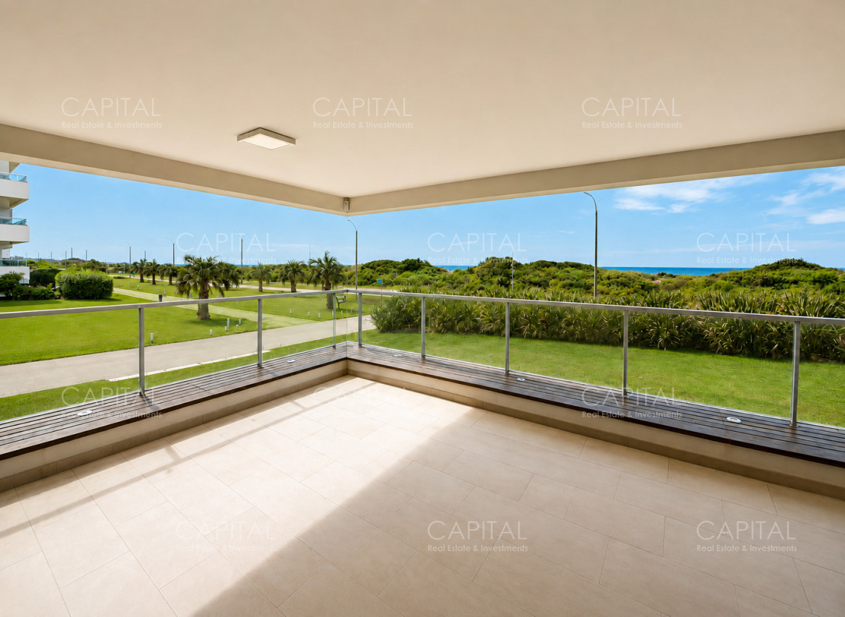Apartamento ID.40745 - Departamento en Primera línea en Punta del Este,Playa Bravaen Venta