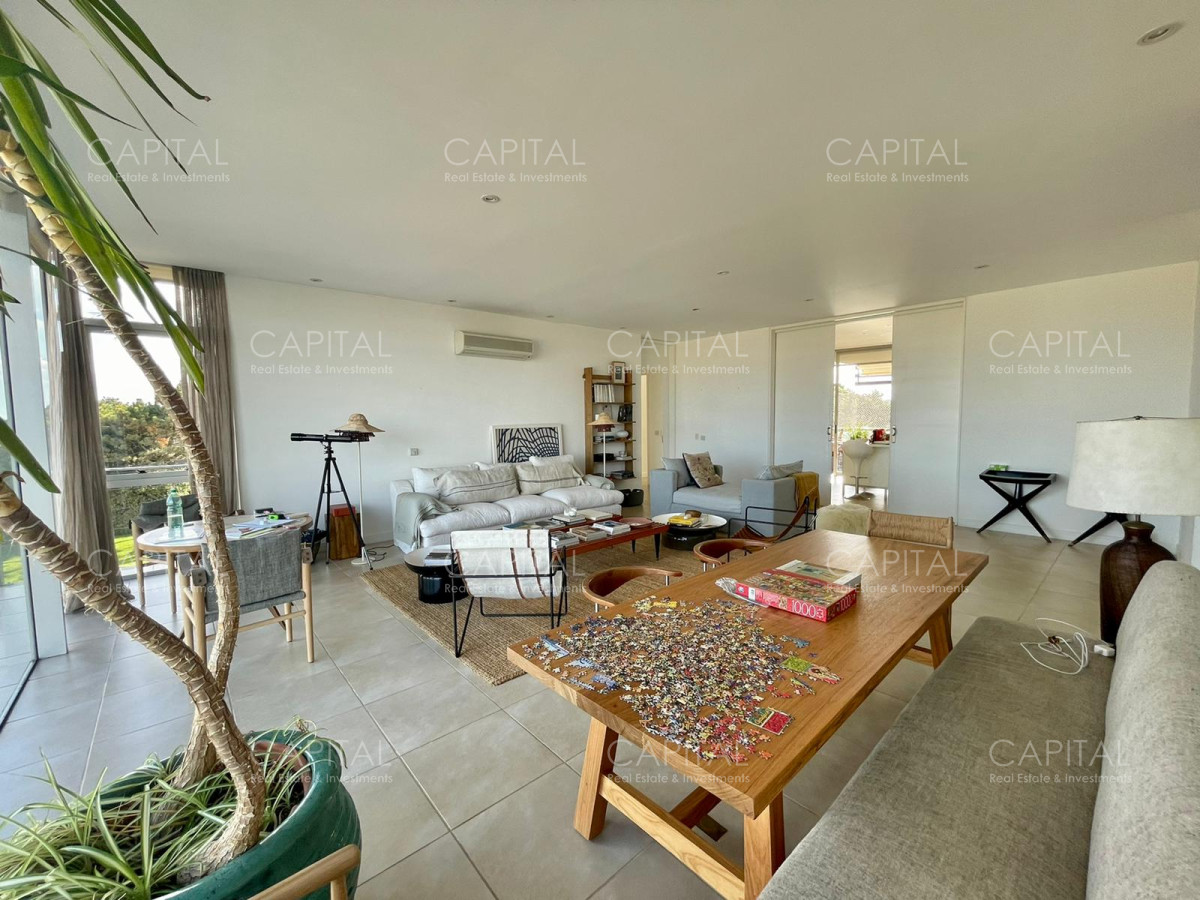 Apartamento ID.32175 - Apartamento en Alquiler Playa Brava Primera Fila 