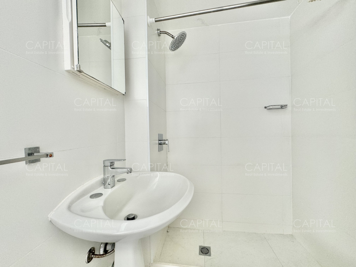 Apartamento ID.35581 - Apartamento de tres dormitorios con vista al mar en venta, Punta del Este.