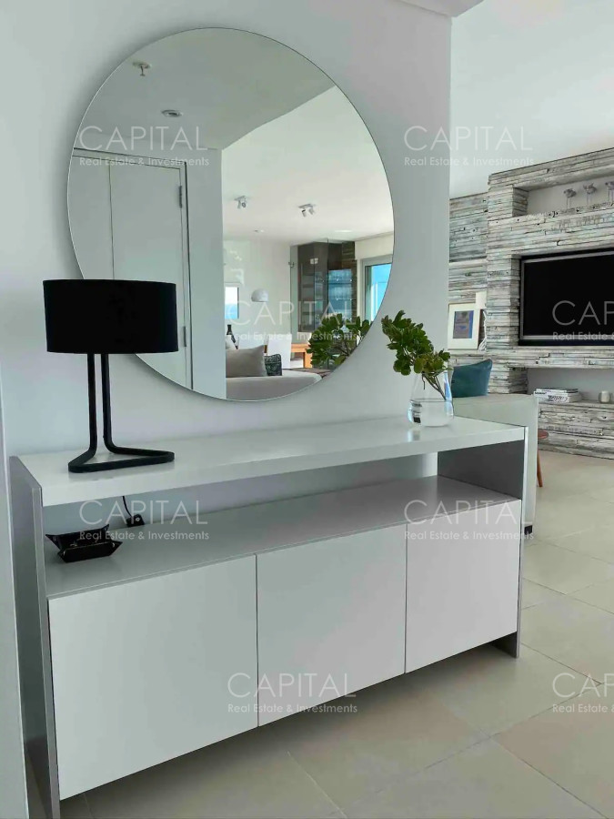 Apartamento ID.33769 - PentHouse de cuatro dormitorios en suite en Le Parc con parrillero propio y dependencia de servicio en Alquiler Temporal