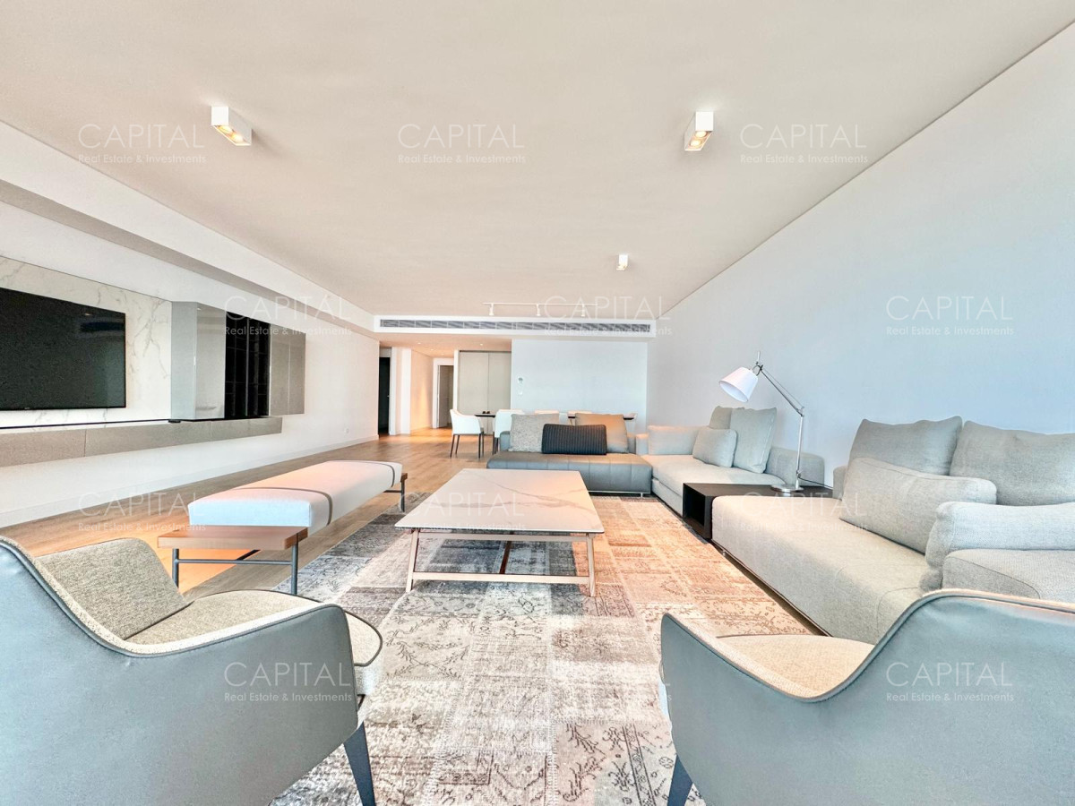 Apartamento ID.36643 - Apartamento esquinero de tres y dependencia piso alto en Trump Tower en Venta
