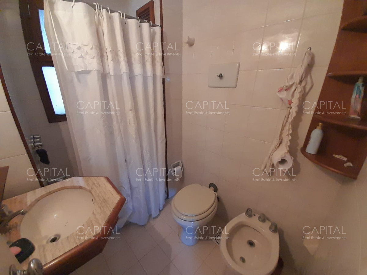 Apartamento ID.33231 - Venta departamento Playa Mansa dos dormitorios dos baños Punta del Este