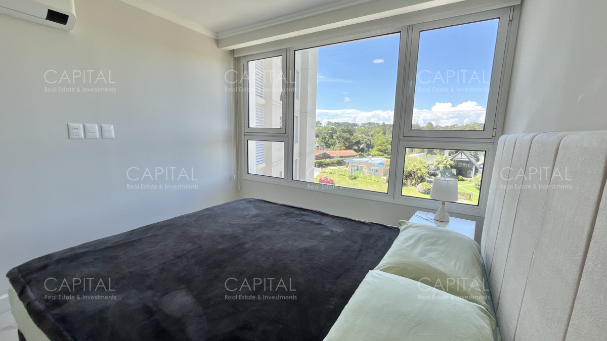 Apartamento ID.34329 - Apartamento de un dormitorio y medio en alquiler temporal, frente al mar en playa mansa.