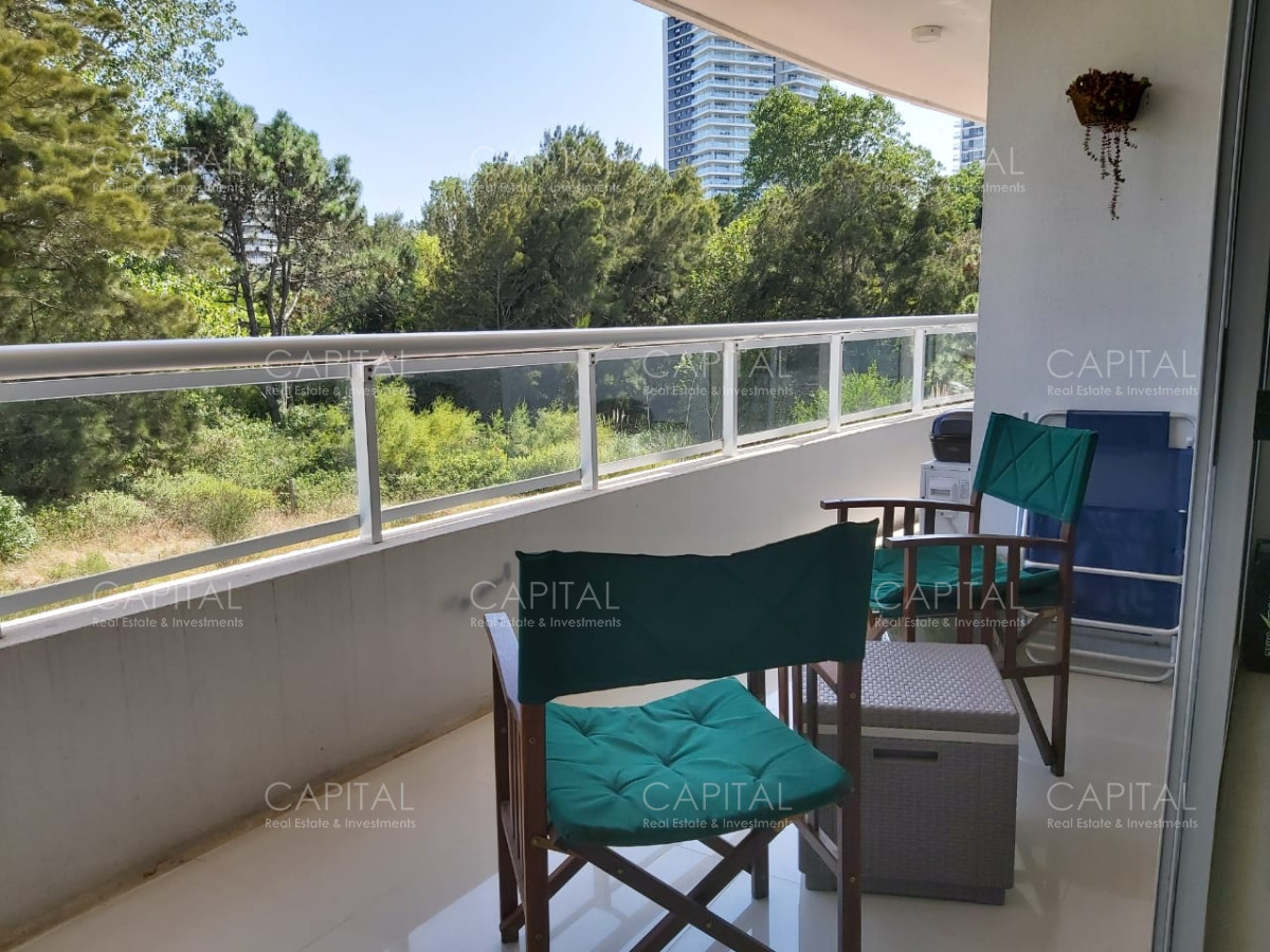 Apartamento ID.28655 - Apartamento en Venta en Punta del Este - Dos Dormitorios con Parrillero