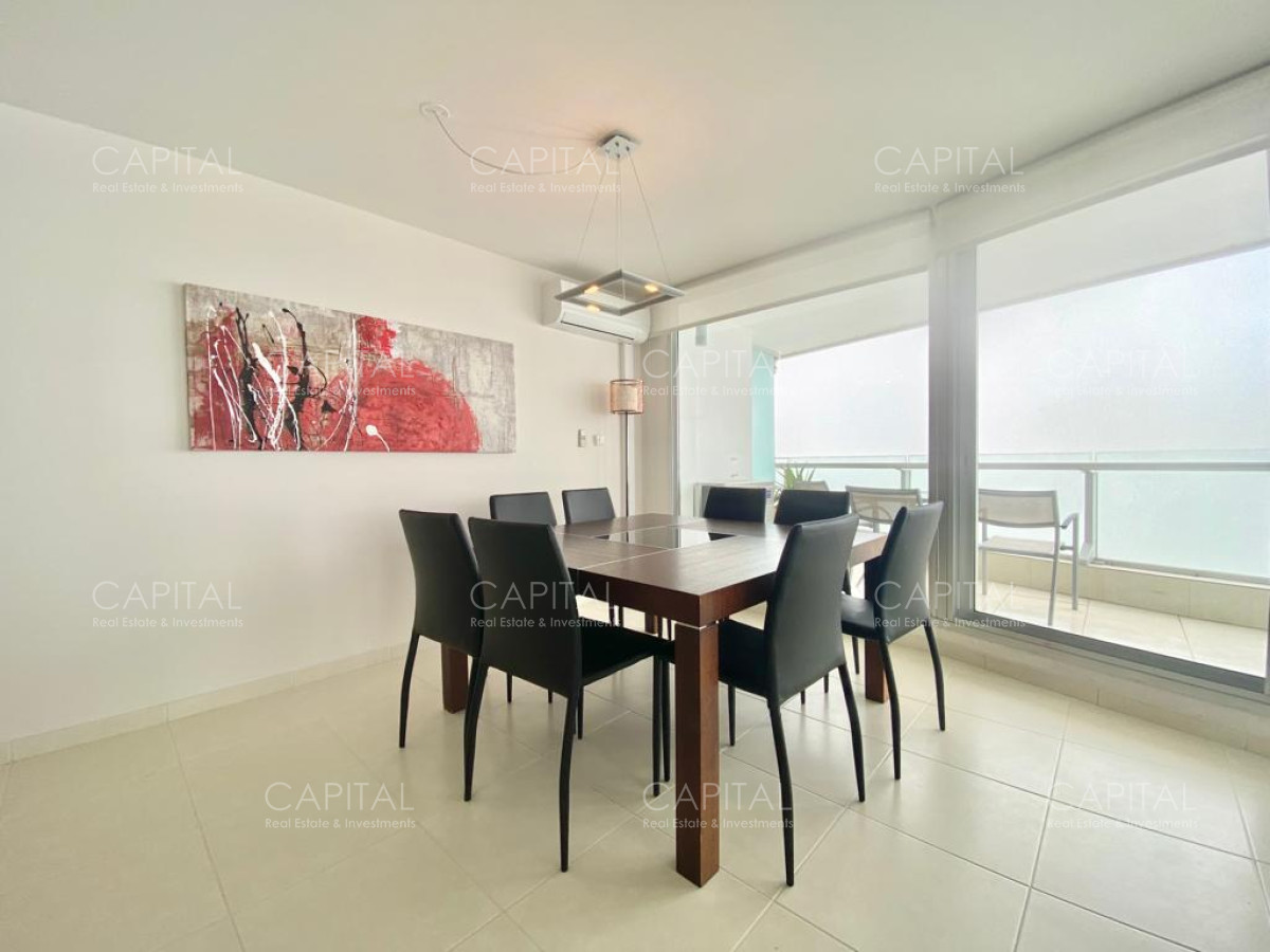 Apartamento ID.33186 - Apartamento de tres suites y dependencia con vista al mar Punta del Este.