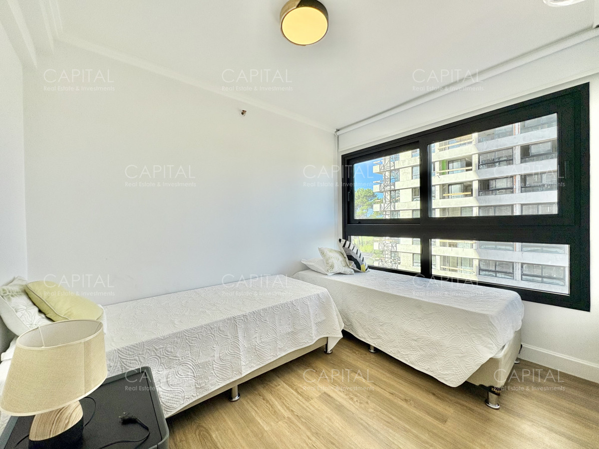 Apartamento ID.38249 - Sea Garden de tres dormitorios en venta, Roosevelt Punta del Este