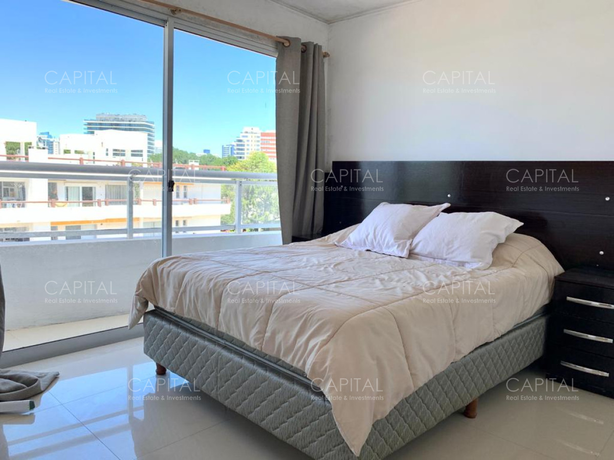 Apartamento ID.30340 - Apartamento de Dos Dormitorios en Venta - Punta del Este 