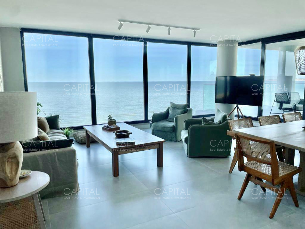 Apartamento ID.35376 - Venetian de tres dormitorios y dependencia en alquiler