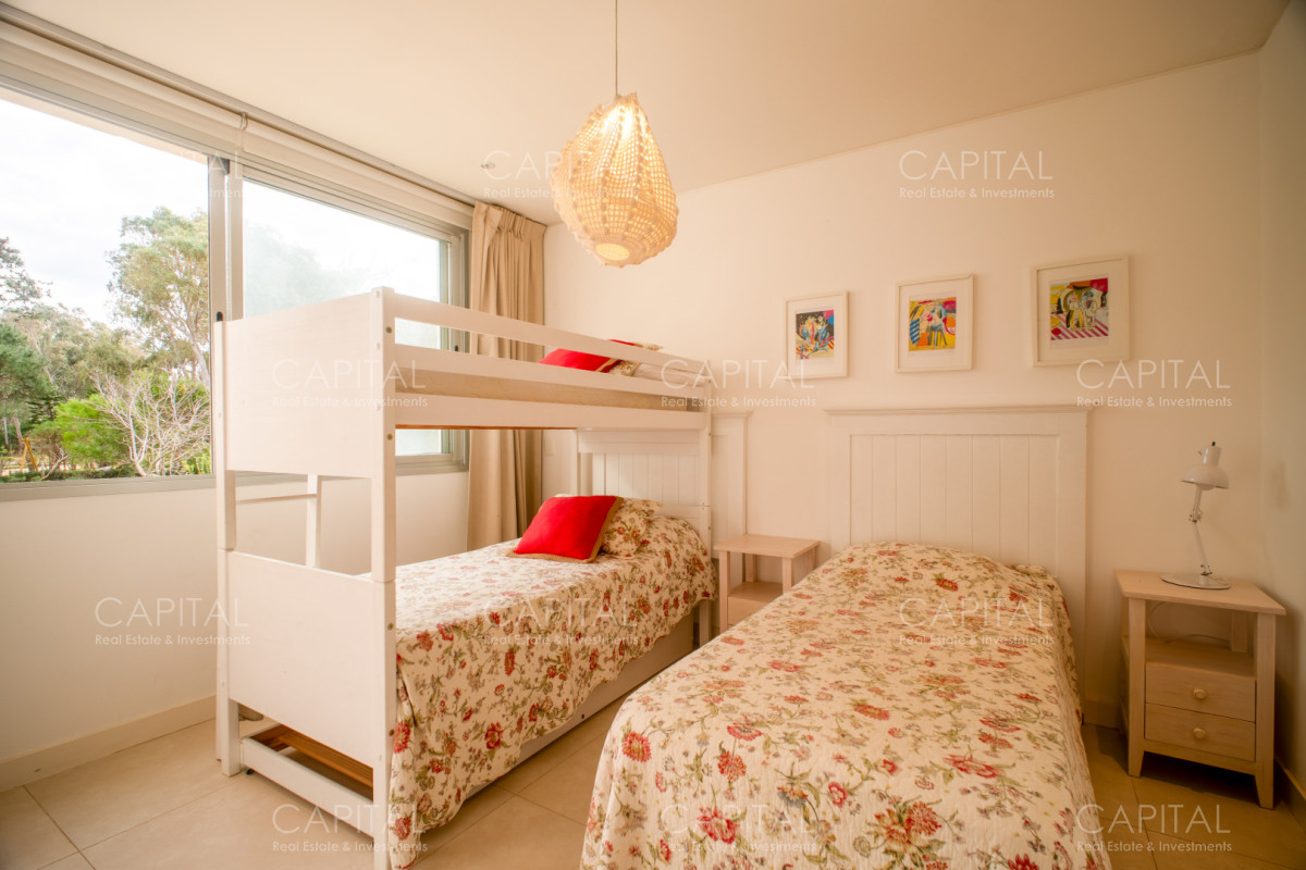 Apartamento ID.36855 - Manantiales 2 dormitorios y dependencia con parrillero a pasos del mar