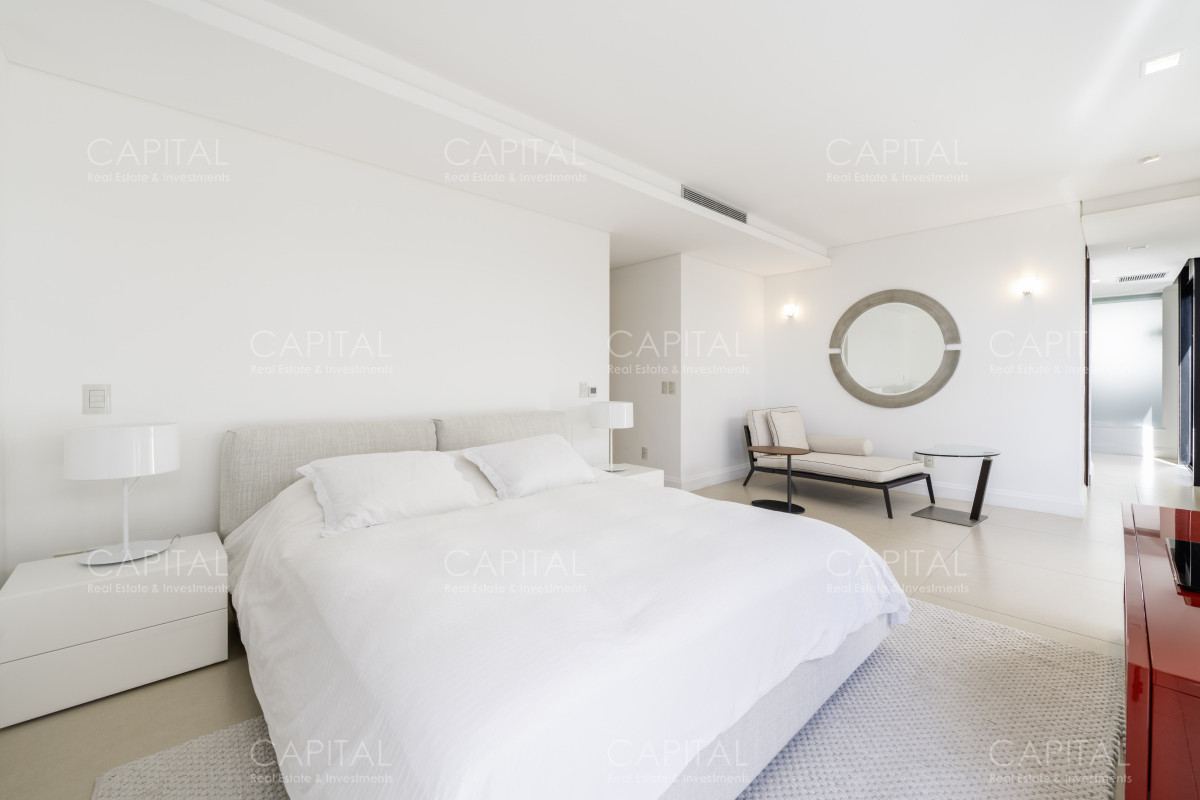 Apartamento ID.32557 - Departamento en Venta Primera Linea en Puerto Punta del Este