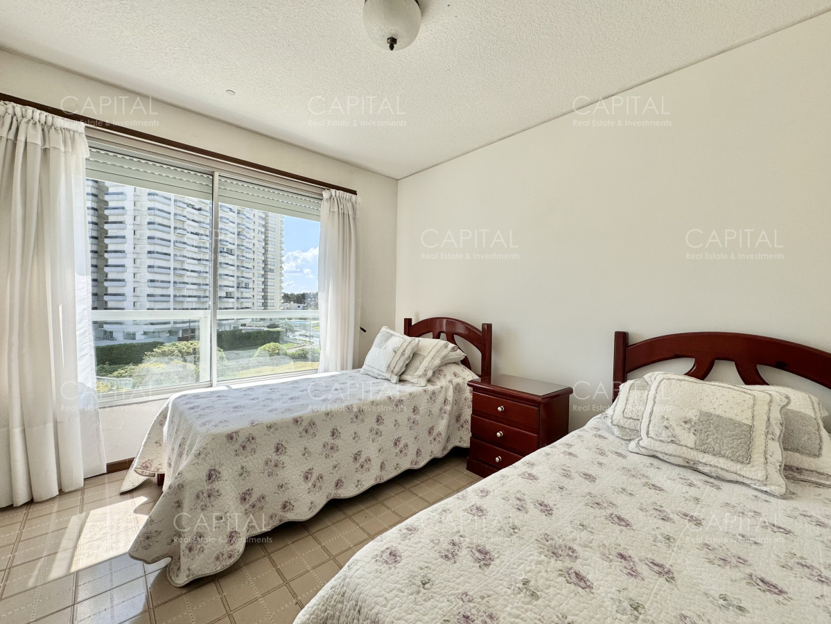 Apartamento ID.37202 - Departamento en Venta en Playa Brava, Punta del Este.