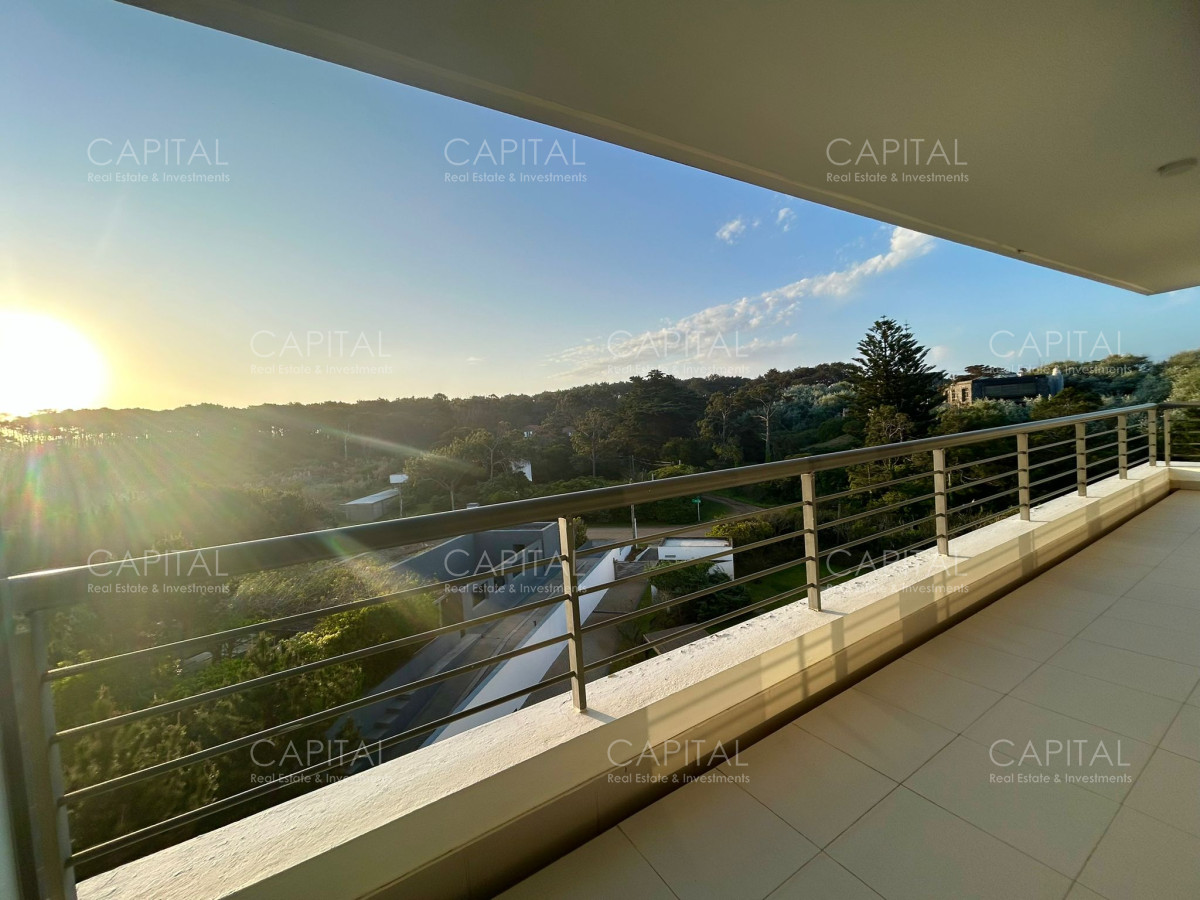 Apartamento ID.26732 - Venta Departamento Pent House Playa Brava Primera Linea Punta del Este