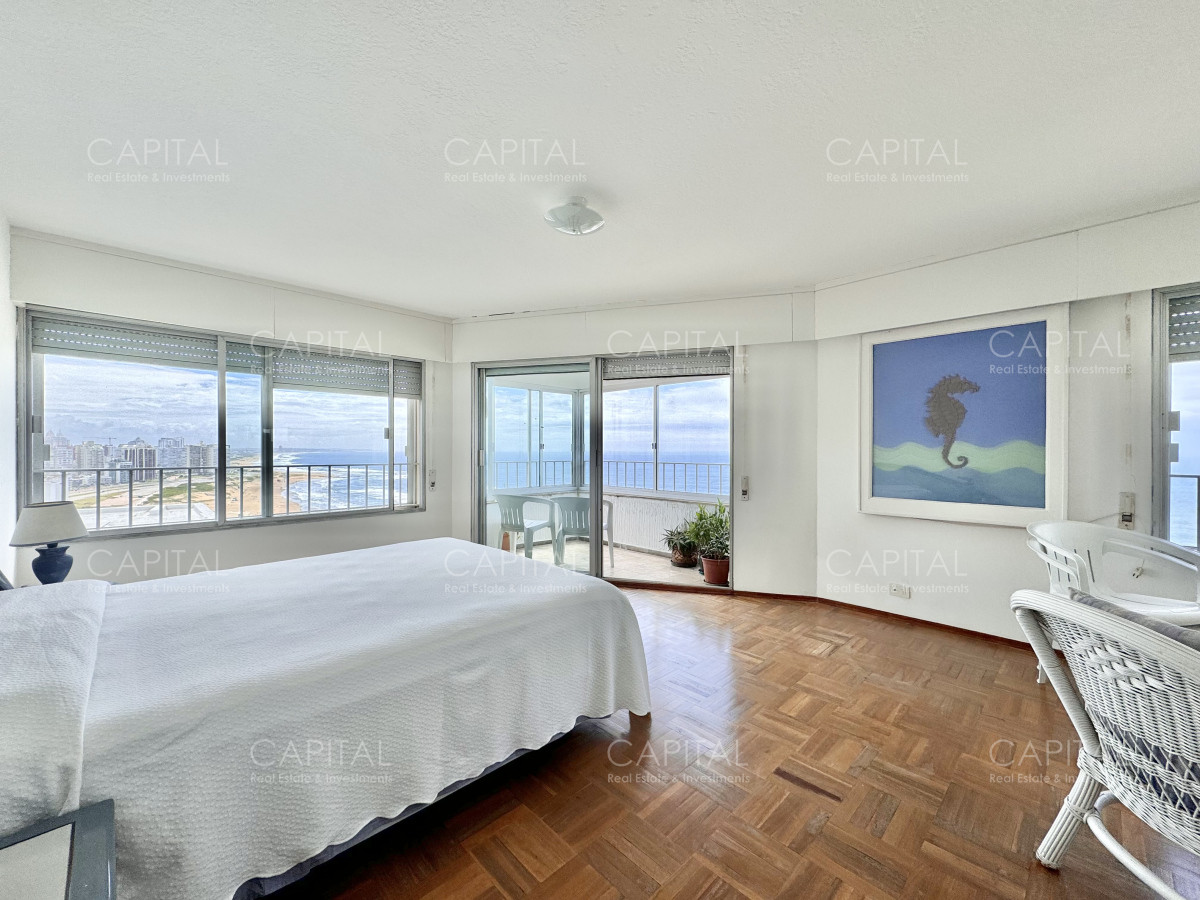 Apartamento ID.37407 - Apartamento de tres dormitorios y dependencia en Venta Punta del Este