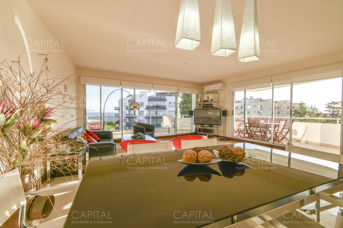 Apartamento ID.28872 - Excelente Apartamento de Tres Dormitorios frente al Mar - Punta Este