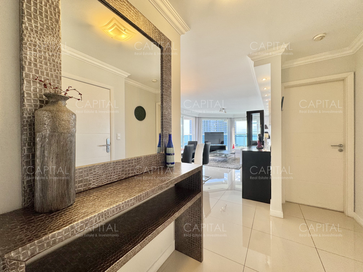 Apartamento ID.38246 - APARTAMENTO EN VENTA DE 3 DORMITORIOS EN PLAYA MANSA PUNTA DEL ESTE