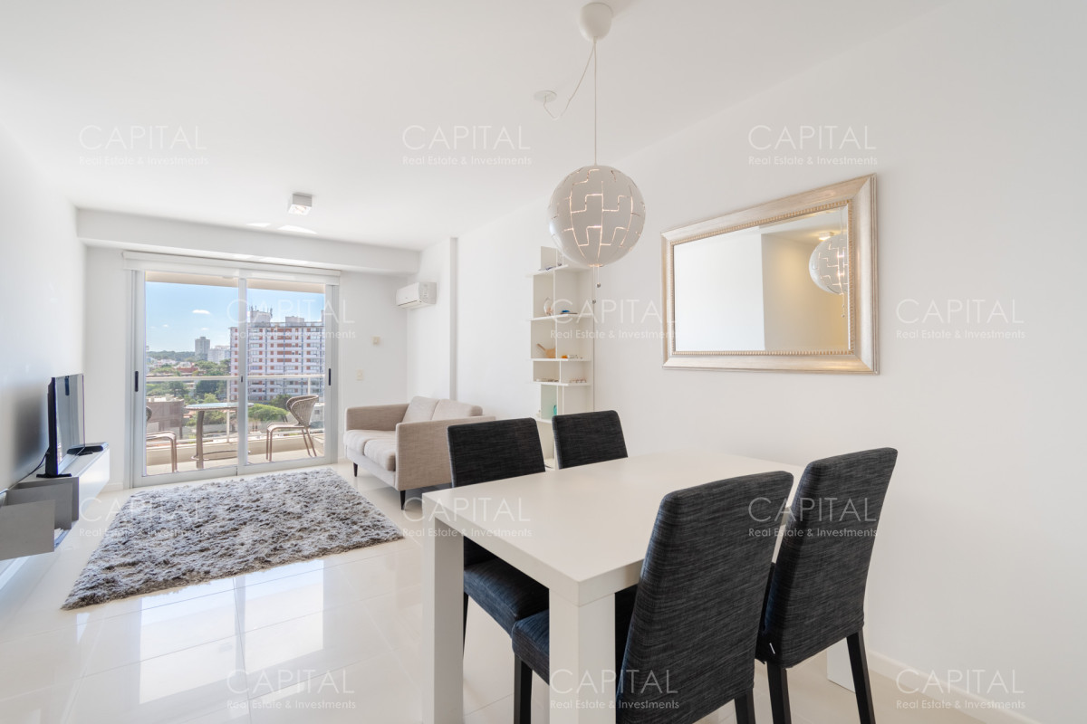 Apartamento ID.30894 - Moderno Apartamento de Dos Dormitorios en Venta Punta del Este