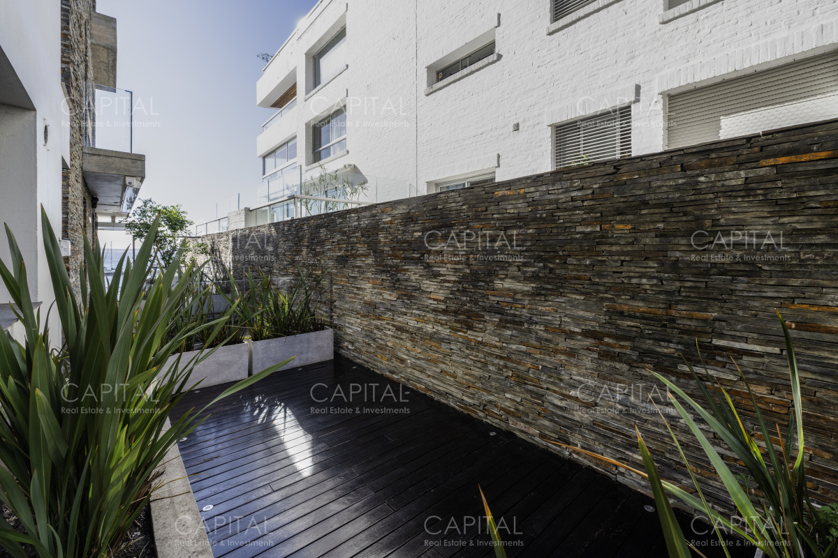 Apartamento ID.32557 - Departamento en Venta Primera Linea en Puerto Punta del Este