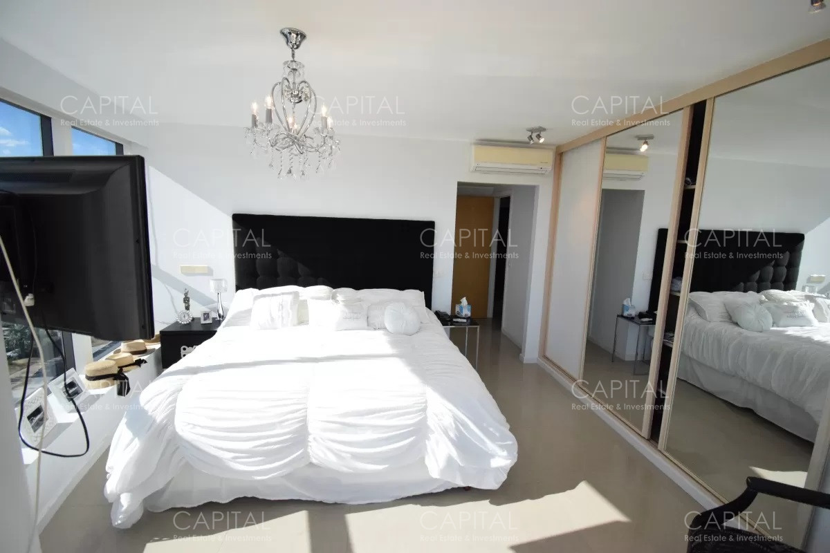Apartamento ID.31807 - Venta Apartamento tres dormitorios torre de lujo en playa Mansa