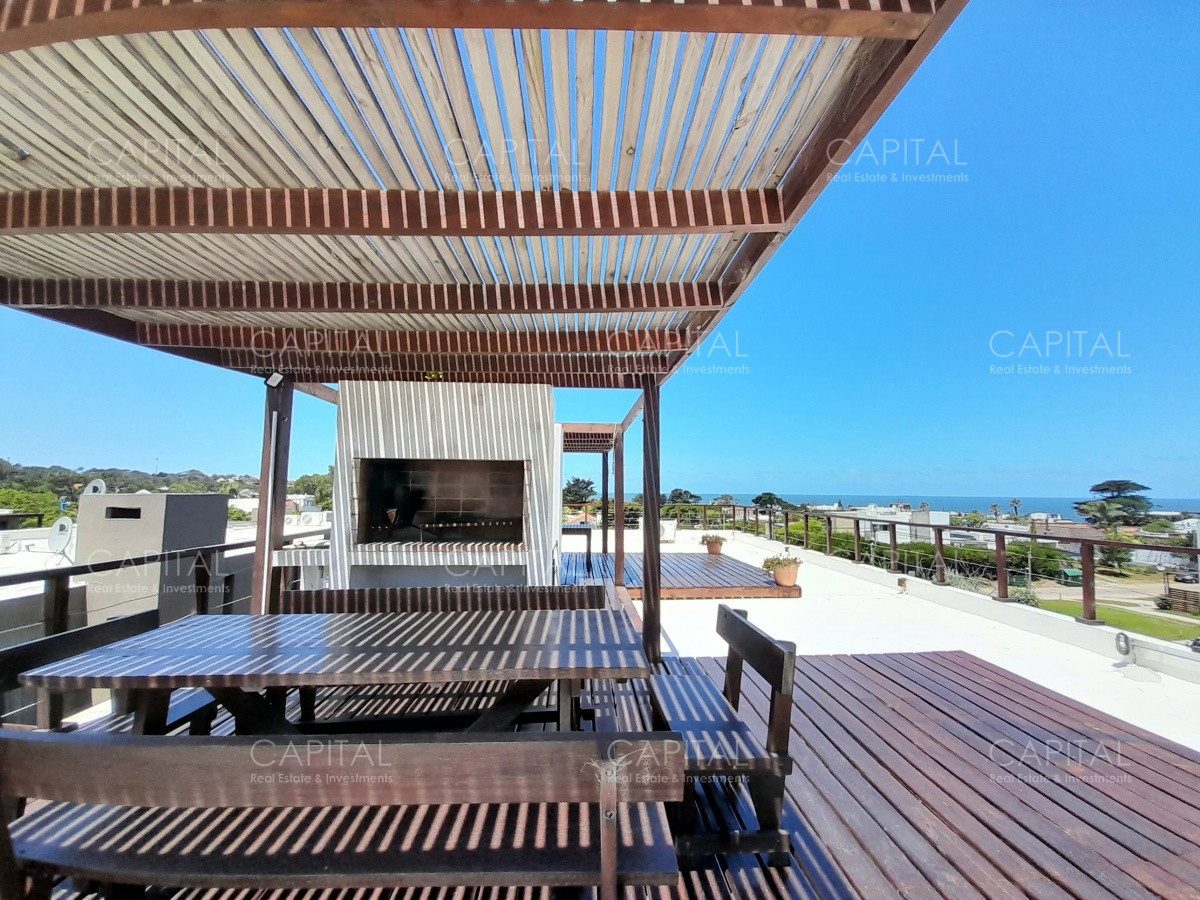 Apartamento de dos dormitorios en Manantiales con vista al mar y terraza.  - CCP25769A