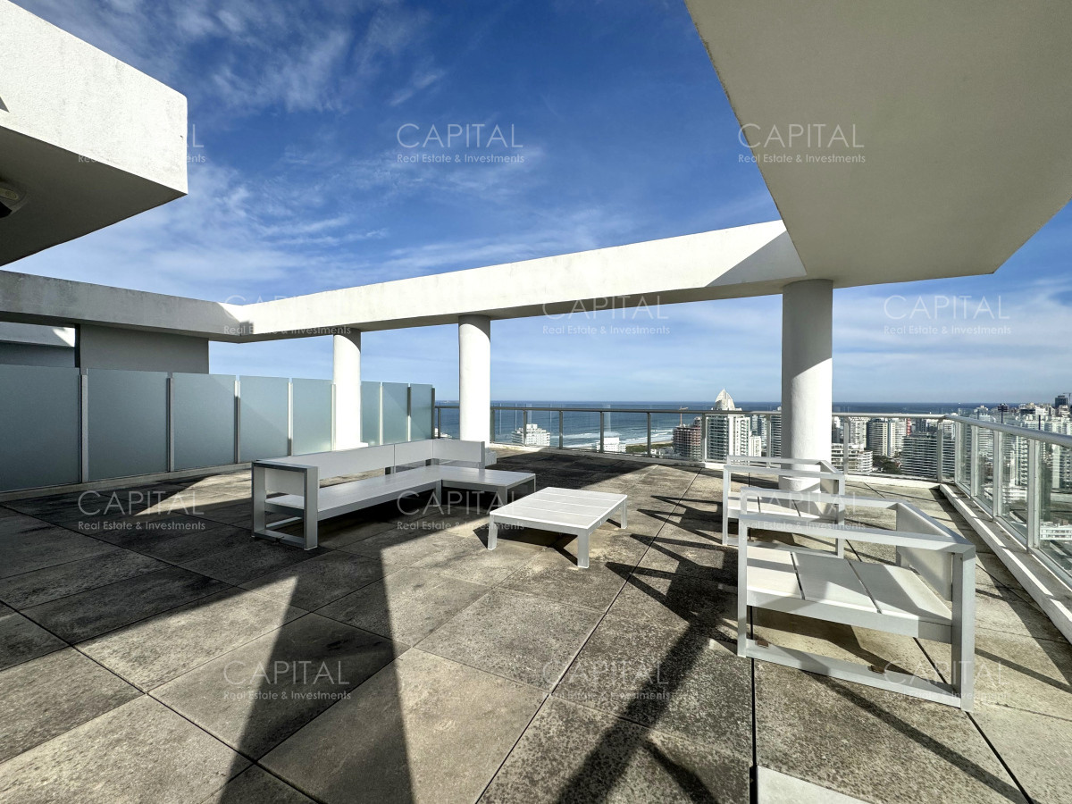 Apartamento ID.38714 - Pent-house en venta en Playa Brava Punta Del Este 