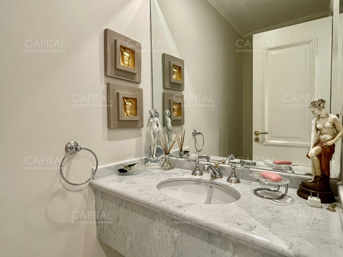 Apartamento ID.31146 - Alquiler temporario de apartamento al frente en edificio de categoría sobre Playa Mansa