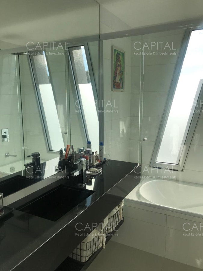 Apartamento ID.28086 - Departamento en venta 3 dormitorios en Manantiales en Bikini Beach