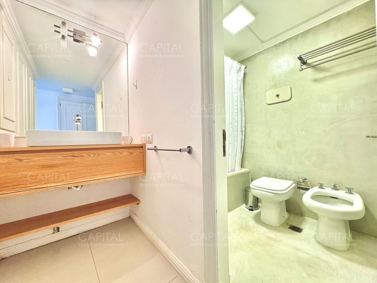 Apartamento ID.33022 - Apartamento en Venta 3 Dormitorios + Servicio Frente al Mar