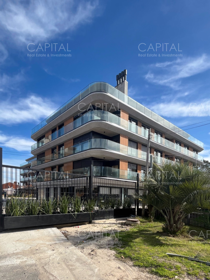 Apartamento ID.40032 - Venta Apartamento Premium 3 Dormitorios con Vista Rambla en Costanera Village