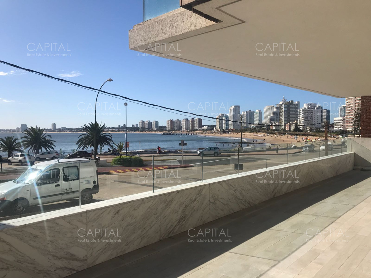 Apartamento ID.29222 - Apartamento en Venta Frente al Mar Punta del Este Cuatro dormitorios
