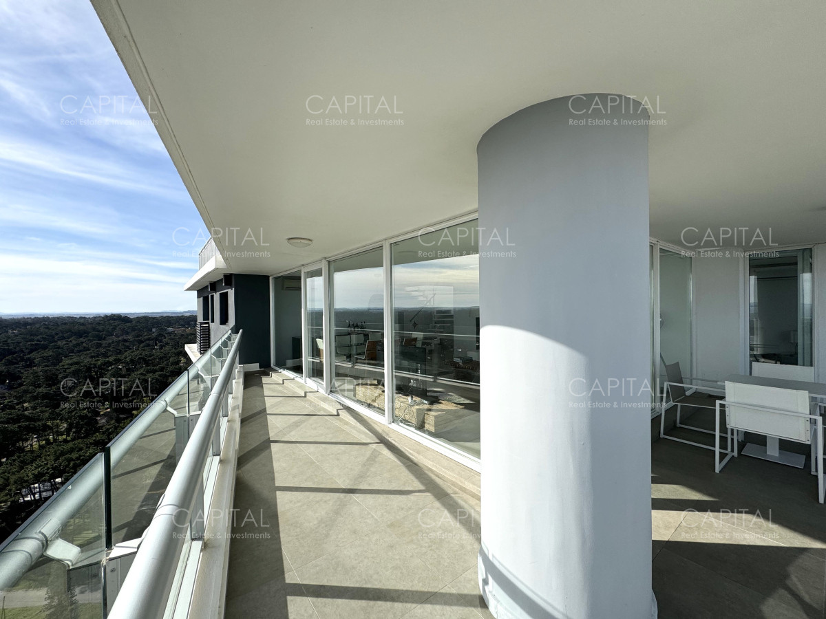 Apartamento ID.38714 - Pent-house en venta en Playa Brava Punta Del Este 