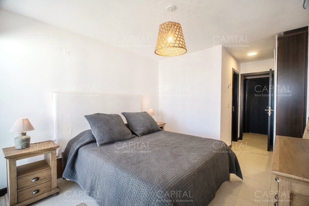 Apartamento ID.28058 - Departamento en venta de 2 dormitorios en Playa Mansa.