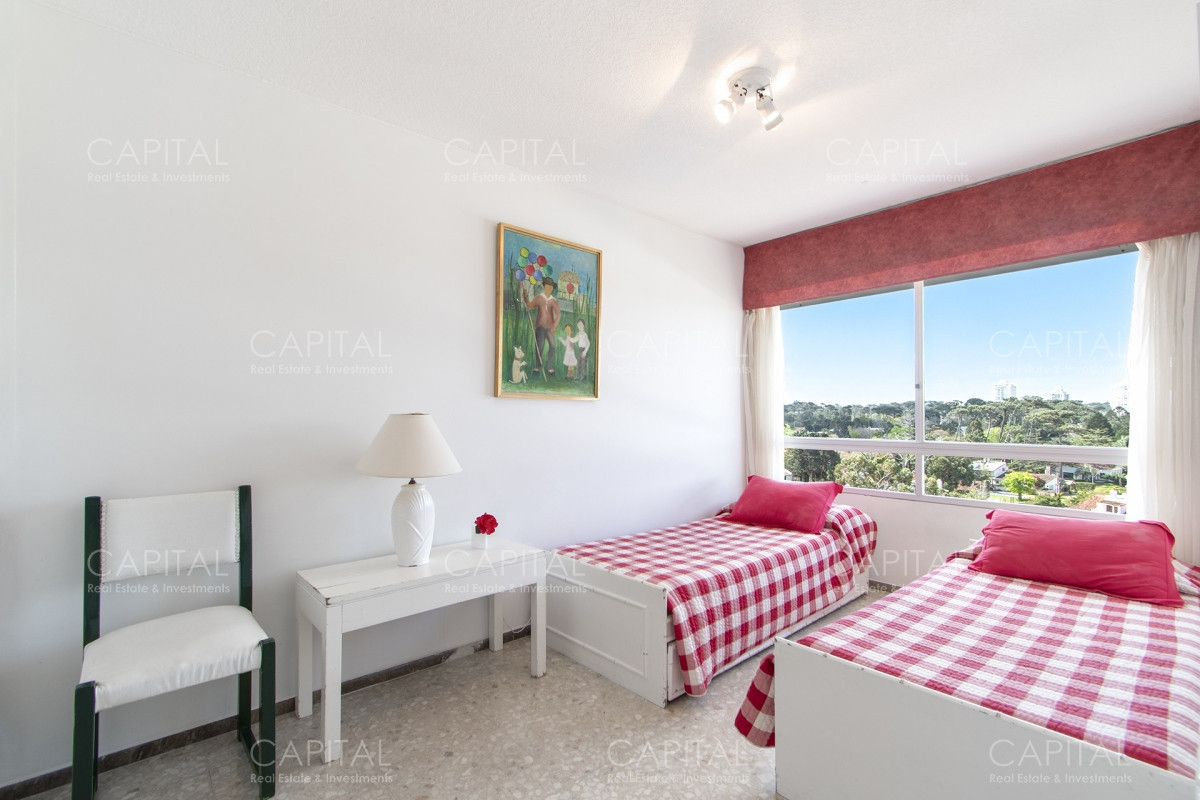 Apartamento ID.32842 - Apartamento con vista al mar en venta en Playa Mansa.