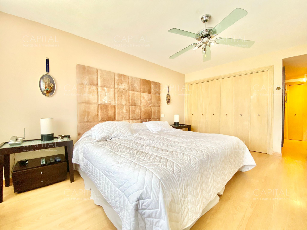 Apartamento ID.30056 - Apartamento de Tres dormitorios con Vista al Mar en Venta en Playa Brava