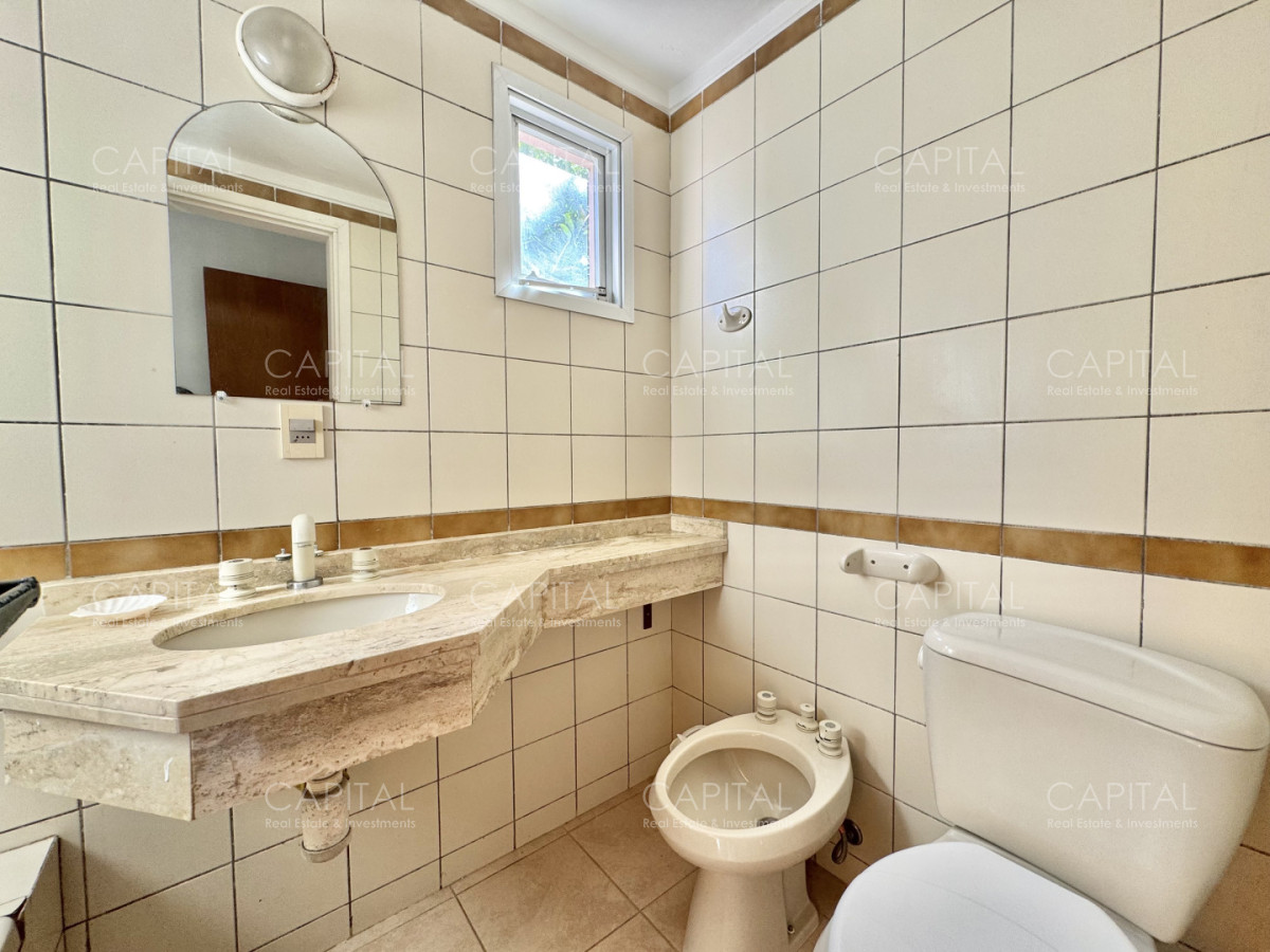 Apartamento ID.25099 - Apartamento en Venta de Tres Dormitorios  