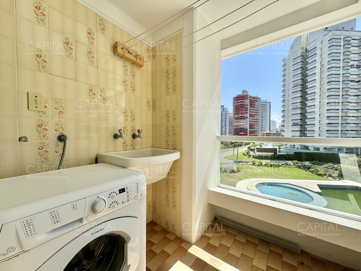 Apartamento ID.37202 - Departamento en Venta en Playa Brava, Punta del Este.