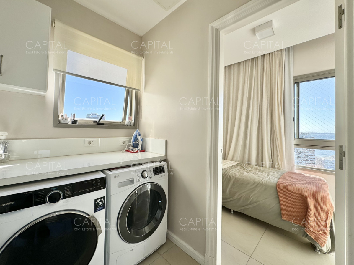 Apartamento ID.39802 - Penthouse Duplex con piscina y parrillero propio frente al Mar, en venta, Punta del Este