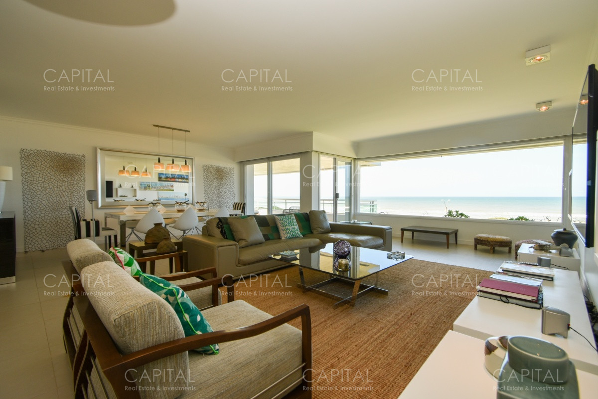 Apartamento ID.30835 - Venta de exclusivo PentHouse sobre playa Brava, Punta del Este