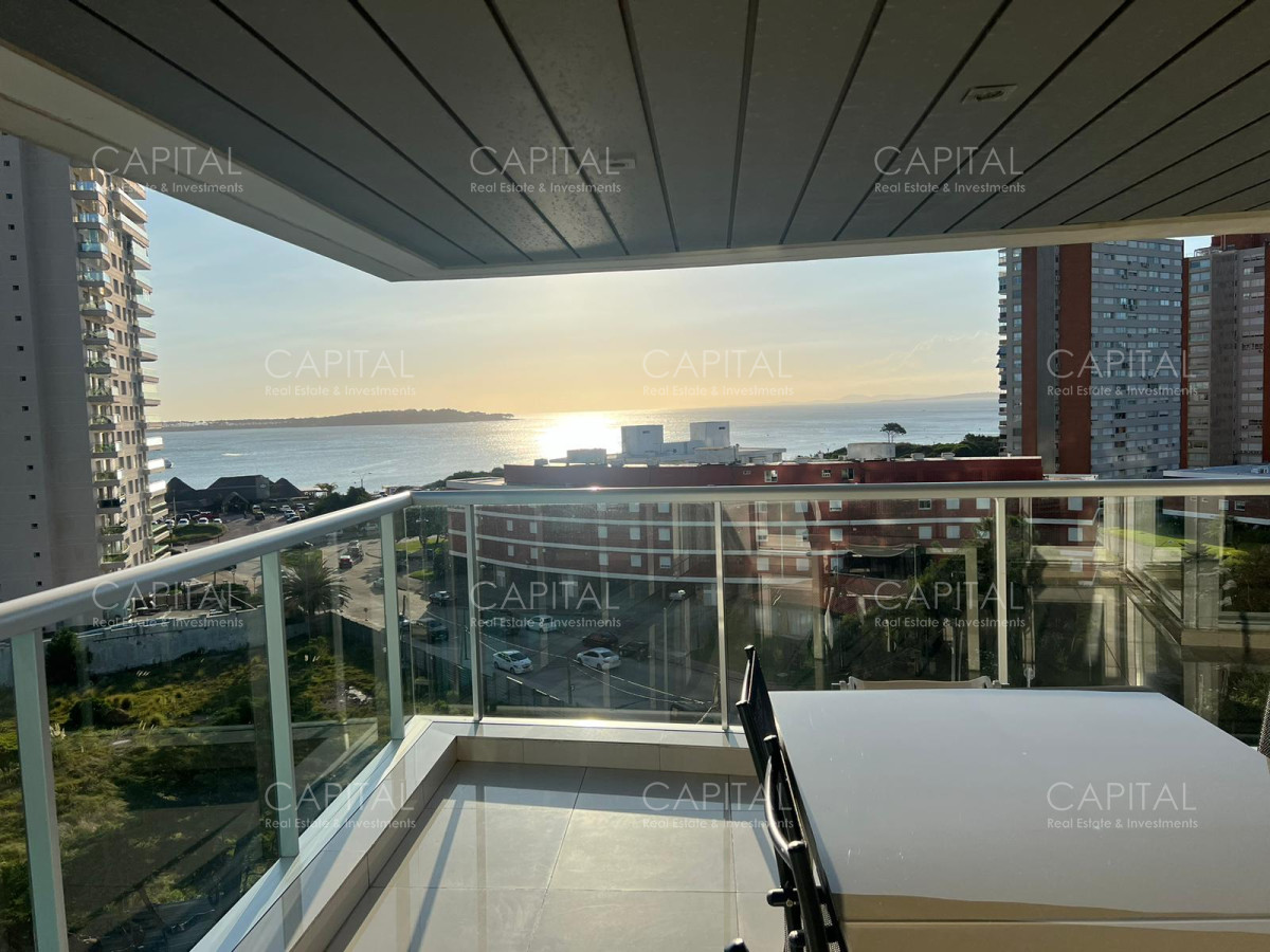 Apartamento ID.36884 - Apartamento en Venta de Tres Dormitorios en Playa Mansa,  Punta del  Este 