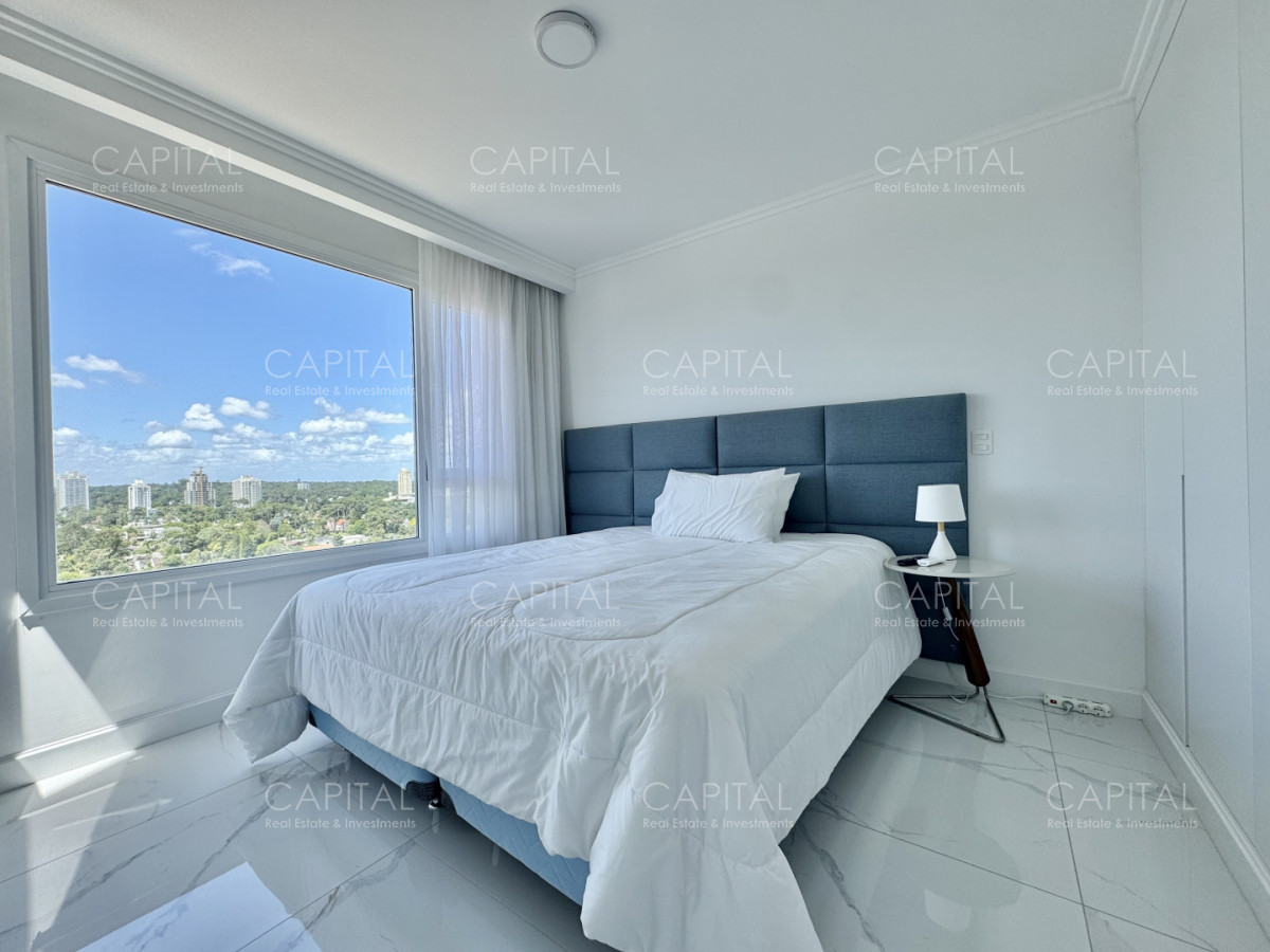 Apartamento ID.39453 - Paramount Tower de dos dormitorios frente al mar en Alquiler, Playa Mansa Punta del este