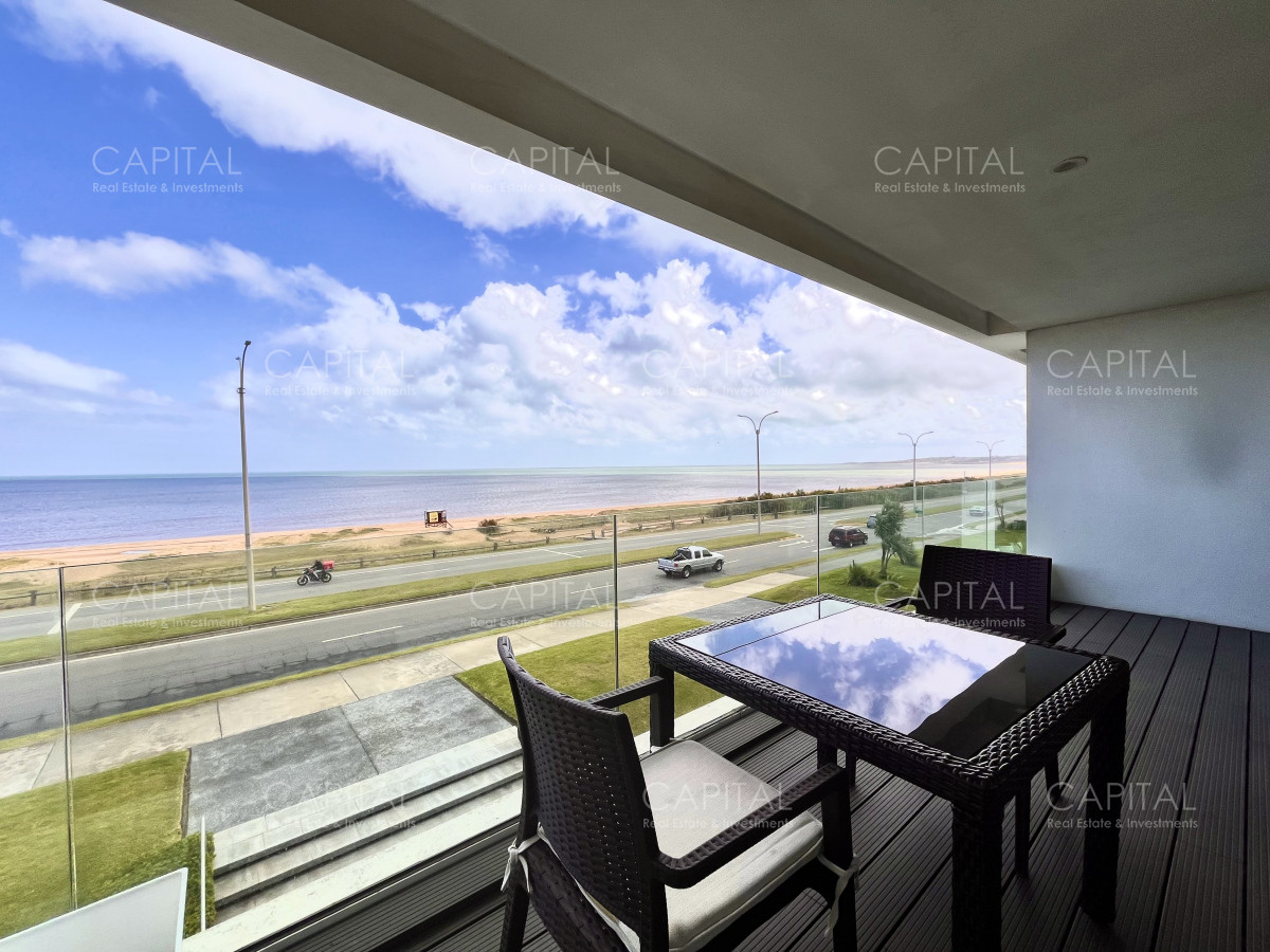 Apartamento ID.38153 - Apartamento en Venta Primera línea Playa Mansa 