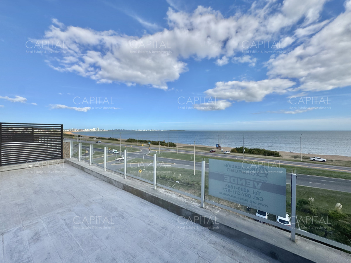 Apartamento ID.39886 - Apartamento duplex frente al mar en playa mansa en venta