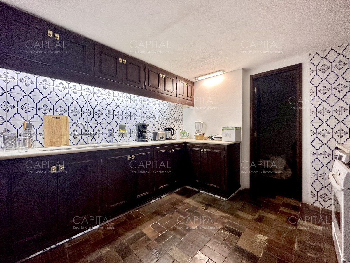 Apartamento ID.30393 - Apartamento de Tres Dormitorios frente a El Emir - Península Punta del Este